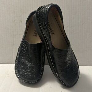 ALEGRIA™️ 'DEBRA' Women's Size 7.5 Black Embossed Leather Professional Slipon